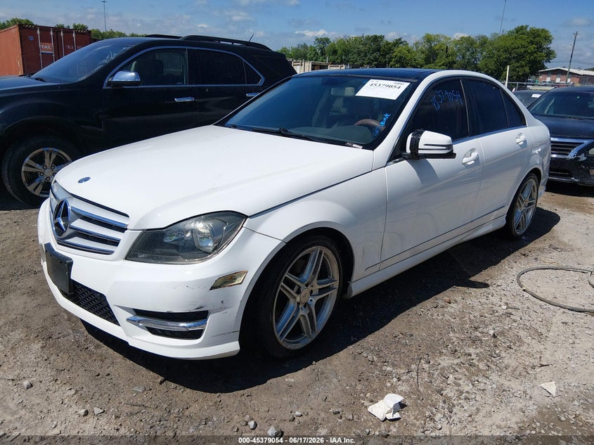 2013 Mercedes-benz C class VIN WDDGF8AB2DG070873 IAAI salvage auction — NORMAL WEAR, Clear (Tennessee), sold $2,675 on 2026-07-16 (photo 2)