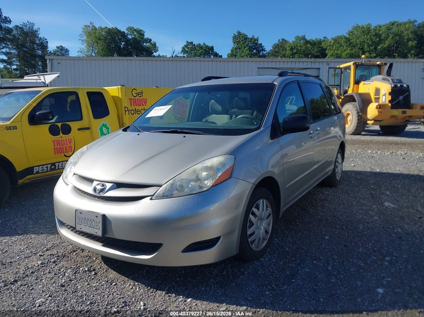 2007 Toyota Sienna VIN 5TDZK23C47S037191 IAAI salvage auction — RIGHT SIDE, Salvage (Georgia), sold $650 on 2026-07-14 (photo 2)
