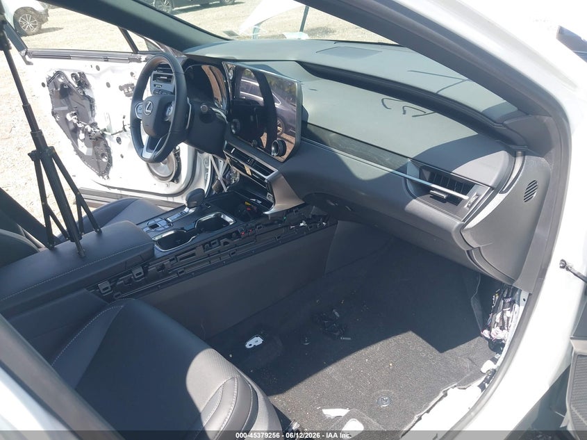 2025 Lexus VIN 2T2BAMCAXSC107062 IAAI salvage auction — FRONT END, Salvage Title, sold $28,000 on 2026-08-24 (photo 5)