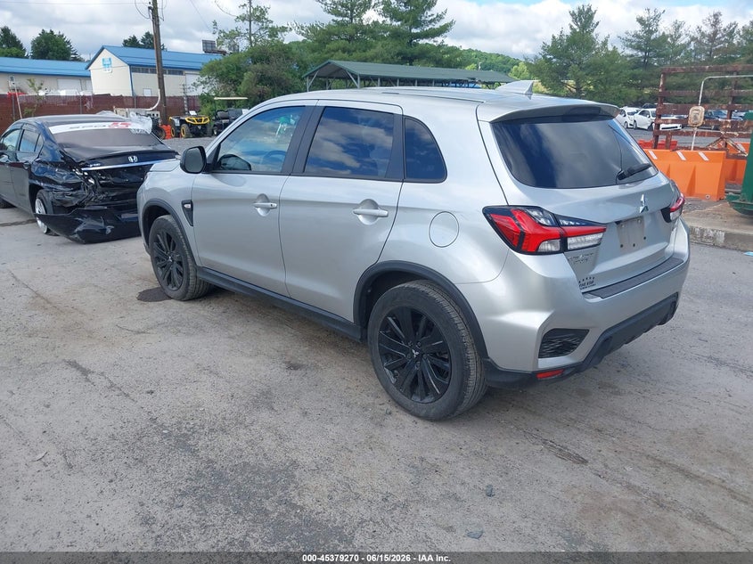 2024 Mitsubishi Outlander VIN JA4ARUAU4RU009612 IAAI salvage auction — SIDE, Salvage (Pennsylvania), sold $5,300 on 2026-07-22 (photo 3)