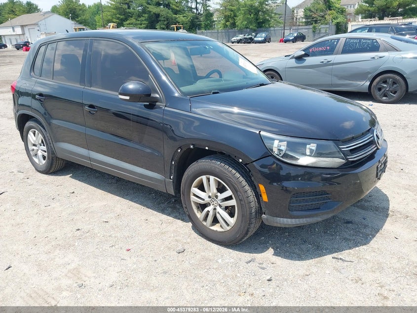2013 Volkswagen Tiguan VIN WVGAV7AX6DW539005 IAAI salvage auction — REAR END, Salvage Title, sold $400 on 2026-08-18 (photo 1)