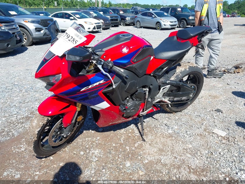 2023 Honda Cbr1000 VIN JH2SC7712PK600371 IAAI salvage auction — LEFT SIDE, Salvage (Pennsylvania), sold $2,600 on 2026-07-21 (photo 2)
