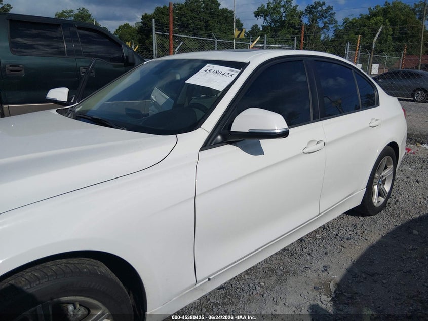 2015 BMW 3er VIN WBA3A5C51FF610877 IAAI salvage auction — LEFT SIDE, Salvage (Idaho), sold $1,900 on 2026-08-04 (photo 6)