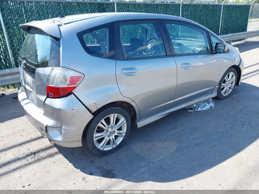 2010 Honda Fit VIN JHMGE8H45AC021947 IAAI salvage auction — NORMAL WEAR, Clear (New York), sold $625 on 2026-07-15 (photo 4)