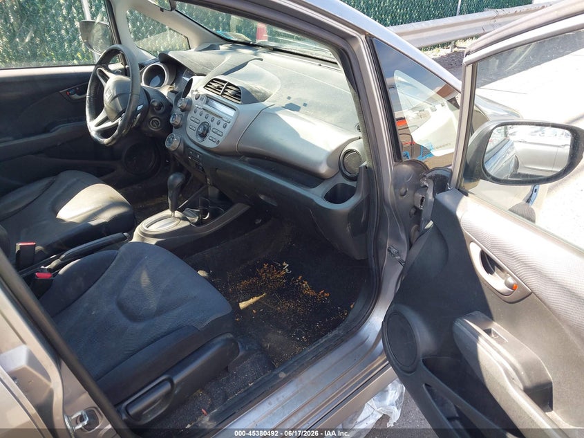 2010 Honda Fit VIN JHMGE8H45AC021947 IAAI salvage auction — NORMAL WEAR, Clear (New York), sold $625 on 2026-07-15 (photo 5)