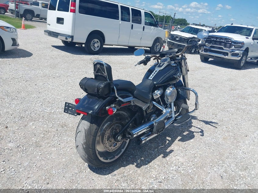 2018 Harley-davidson Fat boy VIN 1HD1YFJ17JC028772 IAAI salvage auction — EXTERIOR BURN, Clear (Missouri), sold $9,300 on 2026-09-08 (photo 4)