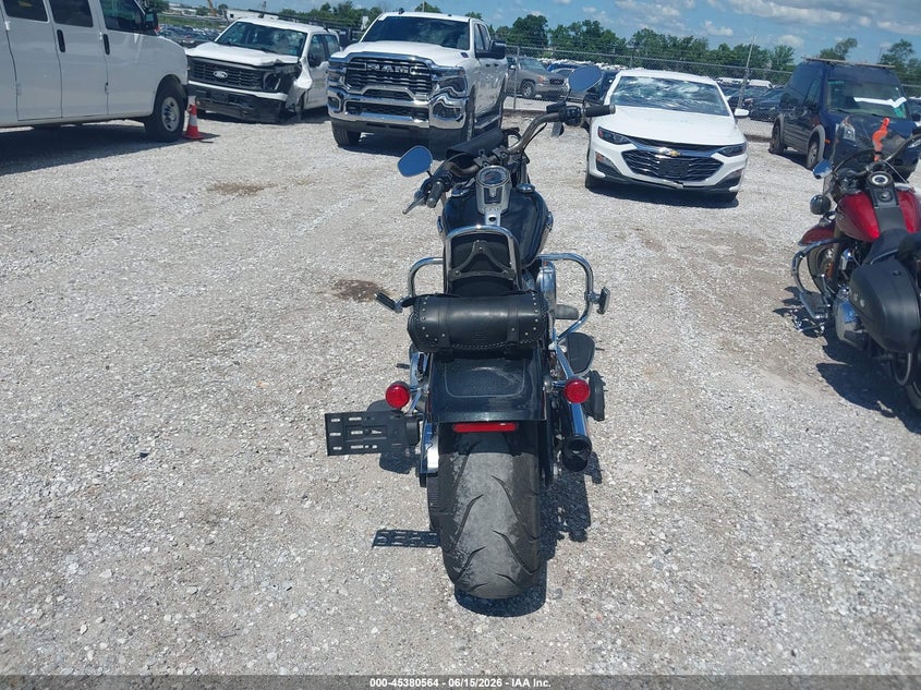 2018 Harley-davidson Fat boy VIN 1HD1YFJ17JC028772 IAAI salvage auction — EXTERIOR BURN, Clear (Missouri), sold $9,300 on 2026-09-08 (photo 6)