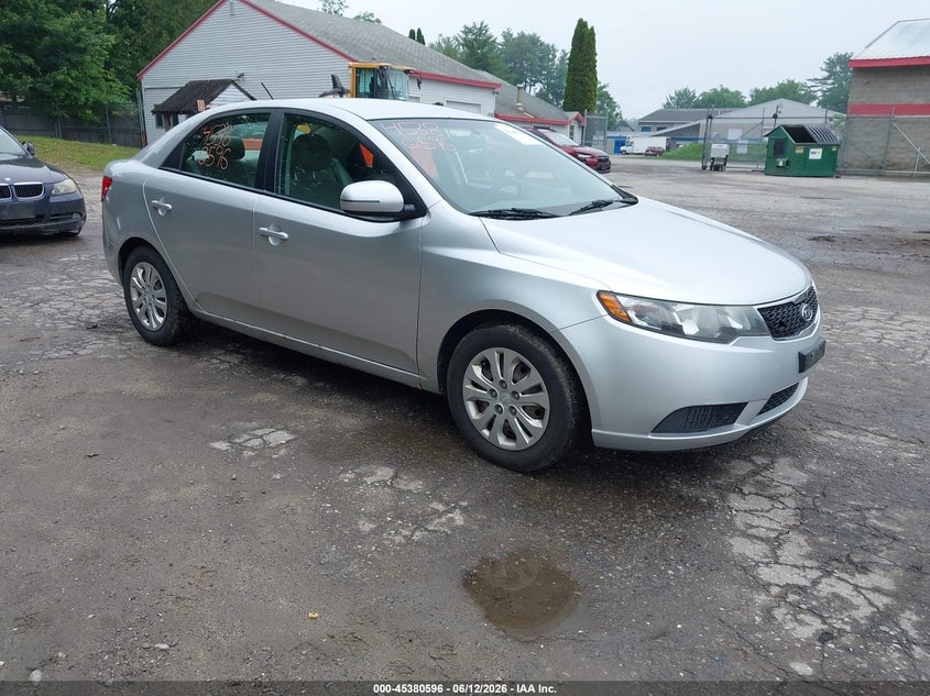 2011 Kia Forte VIN KNAFU4A22B5420562 IAAI salvage auction — NORMAL WEAR, Original (Maine), sold $350 on 2026-07-13 (photo 1)