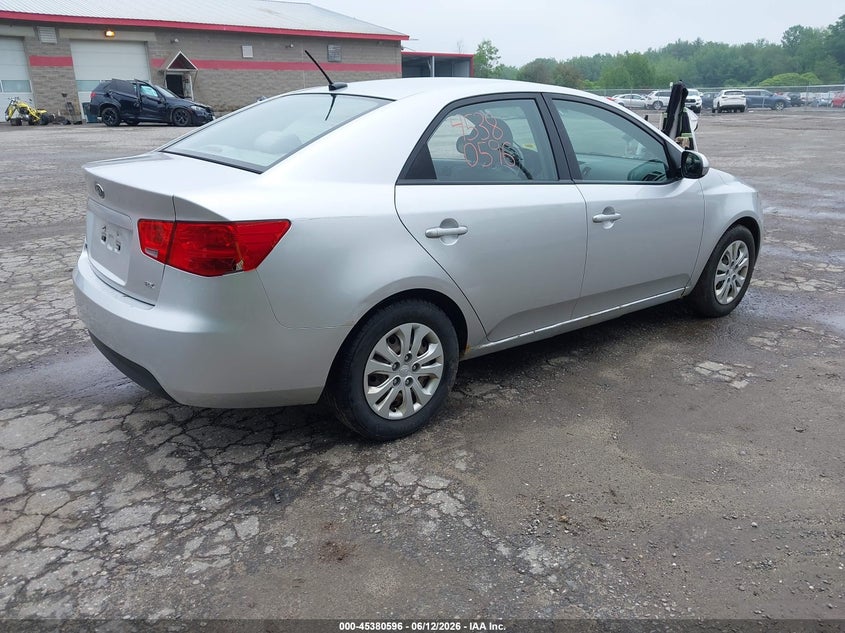 2011 Kia Forte VIN KNAFU4A22B5420562 IAAI salvage auction — NORMAL WEAR, Original (Maine), sold $350 on 2026-07-13 (photo 4)