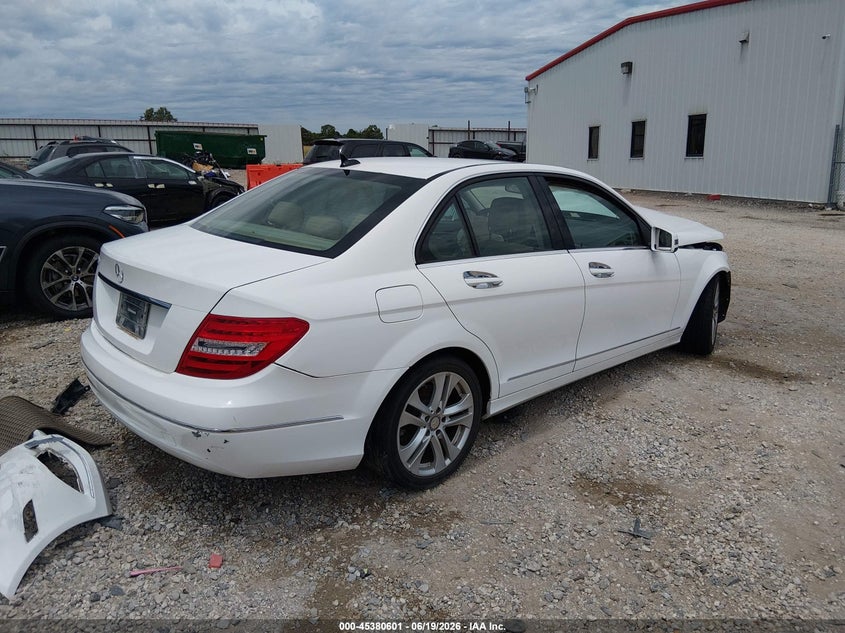 2013 Mercedes-benz C-klasse VIN WDDGF4HB9DR281183 IAAI salvage auction — FRONT END, Clear (Arkansas), sold $325 on 2026-07-30 (photo 4)