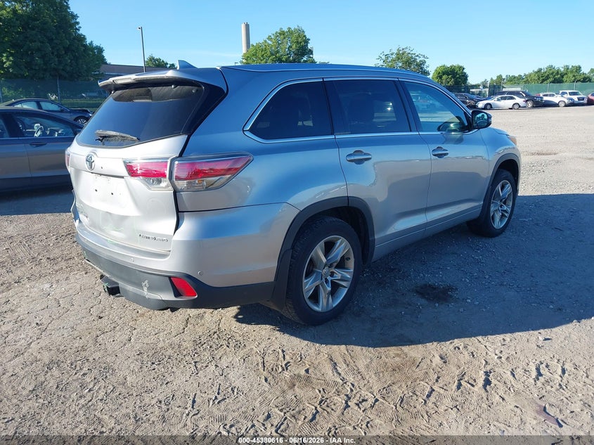 2015 Toyota Highlander VIN 5TDDKRFH3FS192419 IAAI salvage auction — REAR END, Salvage Title, sold $7,600 on 2026-07-17 (photo 4)