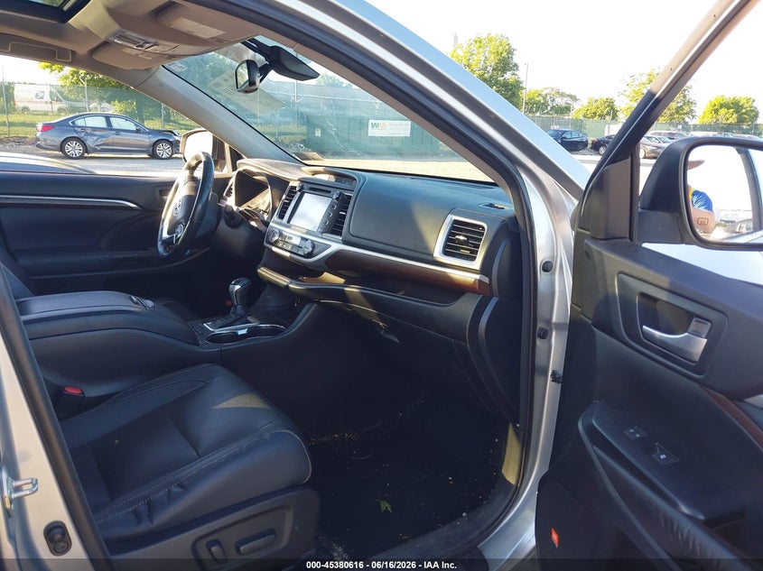 2015 Toyota Highlander VIN 5TDDKRFH3FS192419 IAAI salvage auction — REAR END, Salvage Title, sold $7,600 on 2026-07-17 (photo 5)