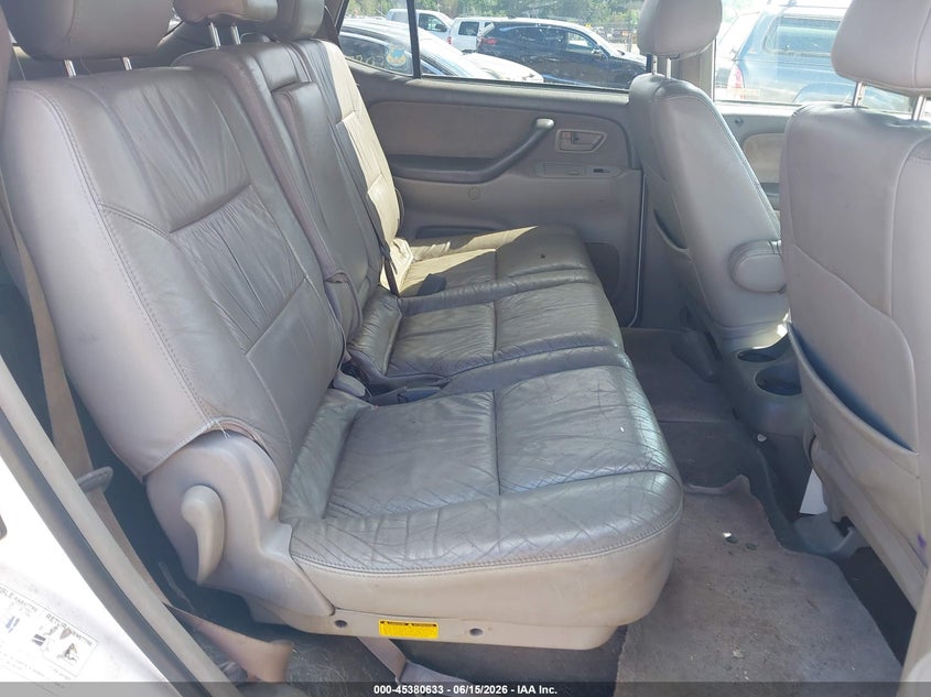 2001 Toyota Sequoia VIN 5TDBT44A91S047200 IAAI salvage auction — NORMAL WEAR, Clear (Massachusetts), sold $675 on 2026-07-10 (photo 8)