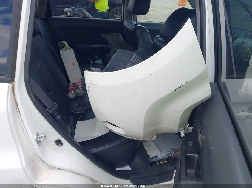 2011 Kia Soul VIN KNDJT2A26B7723689 IAAI salvage auction — BIO HAZARD, Clear (Virginia), sold $300 on 2026-07-28 (photo 8)