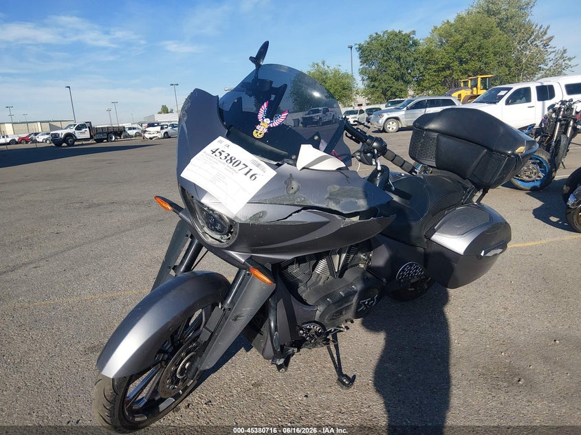 2016 Victory Magnum VIN 5VPUW36N1G3052932 IAAI salvage auction — FRONT END, Salvage (Idaho), sold $3,650 on 2026-07-14 (photo 2)