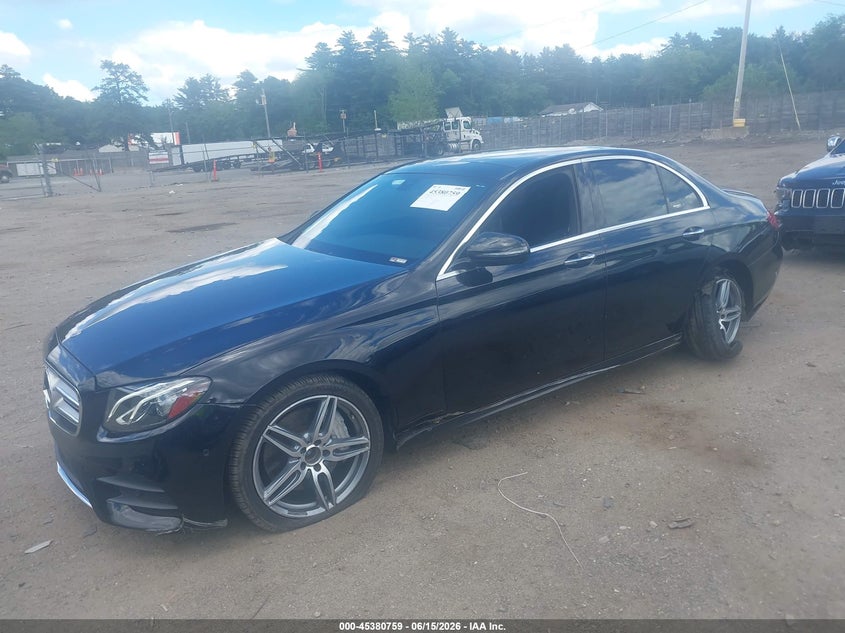 2018 Mercedes-benz E-klasse VIN WDDZF4KB6JA432900 IAAI salvage auction — SIDE, Salvage Title, sold $9,000 on 2026-08-20 (photo 2)