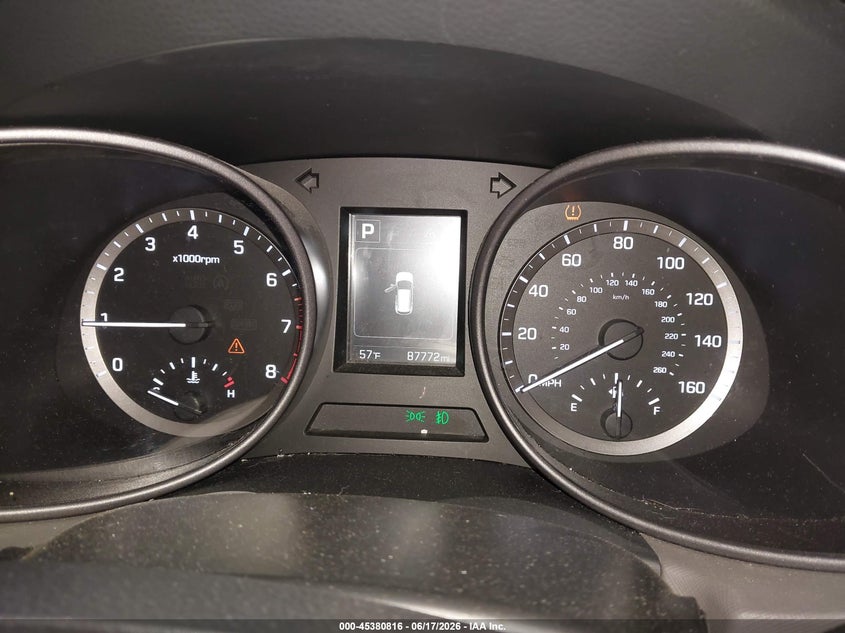 2018 Hyundai Santa fe VIN 5XYZU3LB2JG524904 IAAI salvage auction — HAIL, Clear (Wisconsin), sold $4,300 on 2026-07-23 (photo 7)