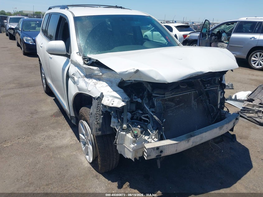 2012 Toyota Highlander VIN 5TDBK3EH2CS143455 IAAI salvage auction — FRONT END, Salvage Title, sold $2,100 on 2026-07-22 (photo 1)