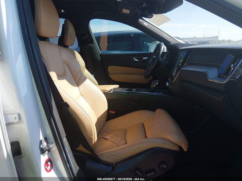 2018 Volvo Xc60 VIN YV4102RL6J1088851 IAAI salvage auction — FRONT END, Salvage Title, sold $9,700 on 2026-08-06 (photo 5)