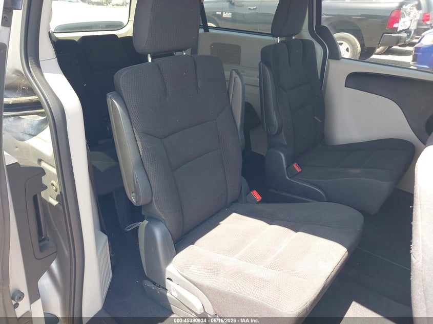 2017 Dodge Caravan VIN 2C4RDGBG9HR736533 IAAI salvage auction — NORMAL WEAR, SF97 (California), sold $8,600 on 2026-07-28 (photo 8)