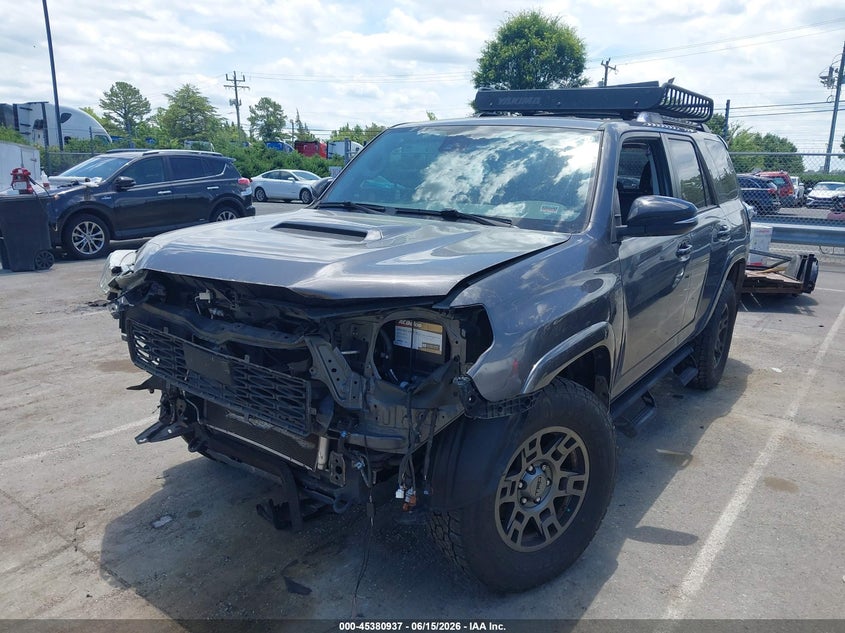 2020 Toyota 4runner VIN JTEBU5JRXL5755800 IAAI salvage auction — FRONT END, Salvage (Idaho), sold $12,100 on 2026-07-06 (photo 2)