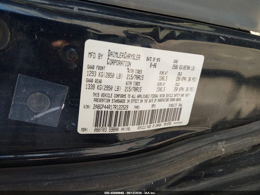2007 Chrysler Town & country VIN 2A8GP44R17R122529 IAAI salvage auction — RIGHT SIDE, Salvage (Idaho), sold $75 on 2026-07-22 (photo 9)