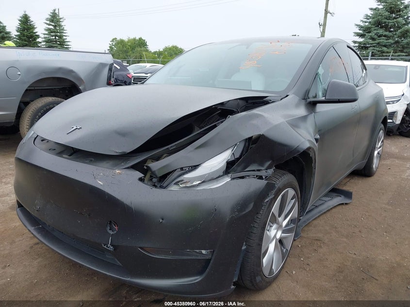 2023 Tesla Model y VIN 7SAYGDEE3PF868339 IAAI salvage auction — FRONT END, Clear (Michigan), sold $10,000 on 2026-07-12 (photo 6)