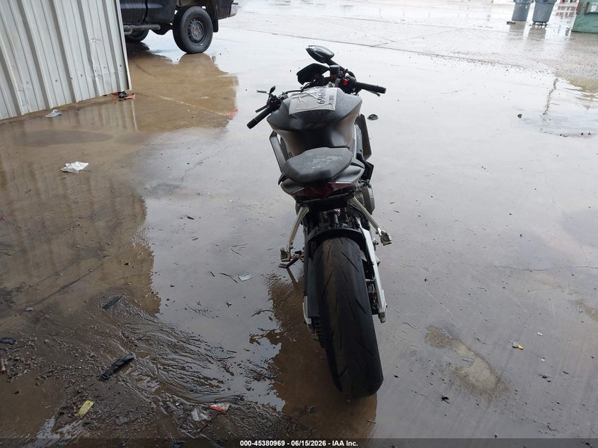 2025 Aprilia Rs VIN ZD4KSUG05SS003648 IAAI salvage auction — FRONT END, Salvage Title, sold $875 on 2026-07-29 (photo 6)