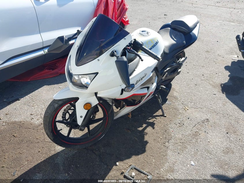 2011 Kawasaki Ninja VIN JKAEXMJ16BDA84401 IAAI salvage auction — SIDE, Mv-907A (New York), sold $50 on 2026-07-08 (photo 2)