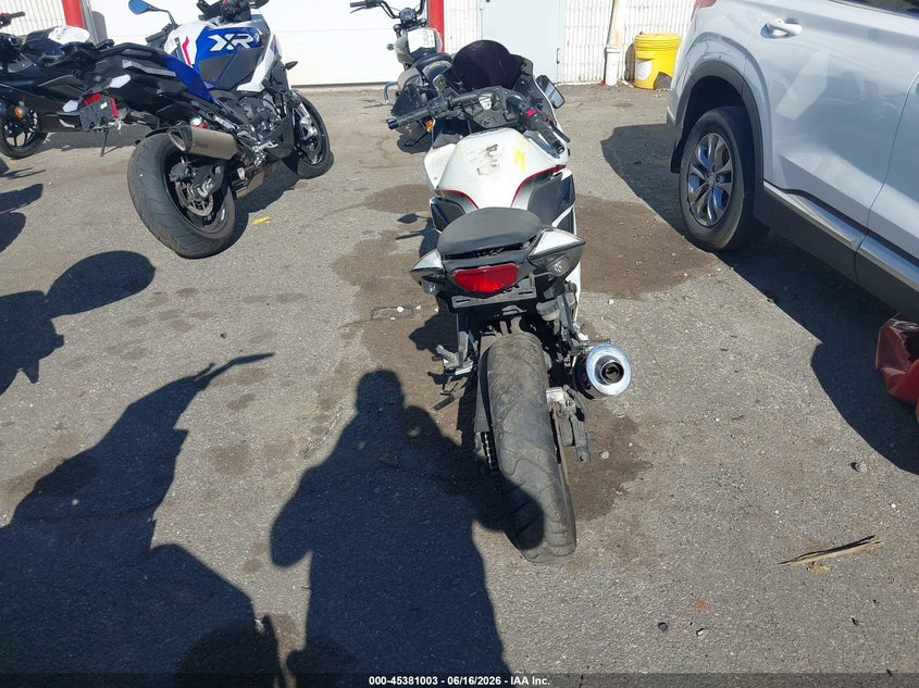 2011 Kawasaki Ninja VIN JKAEXMJ16BDA84401 IAAI salvage auction — SIDE, Mv-907A (New York), sold $50 on 2026-07-08 (photo 6)