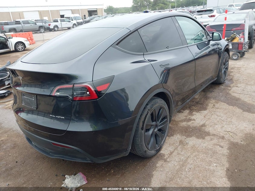 2025 Tesla Model y VIN 7SAYGAEEXSF308339 IAAI salvage auction — FRONT END, Salvage Title, sold $13,500 on 2026-09-11 (photo 4)