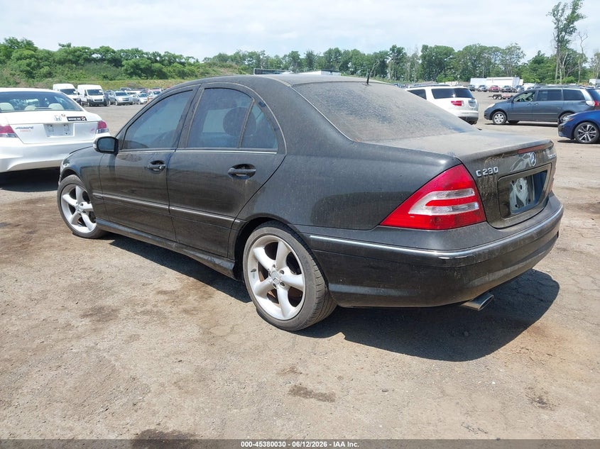 2005 Mercedes-benz C-klasse VIN WDBRF40J15A654298 IAAI salvage auction — NORMAL WEAR, Clear (Florida), sold $650 on 2026-07-23 (photo 3)