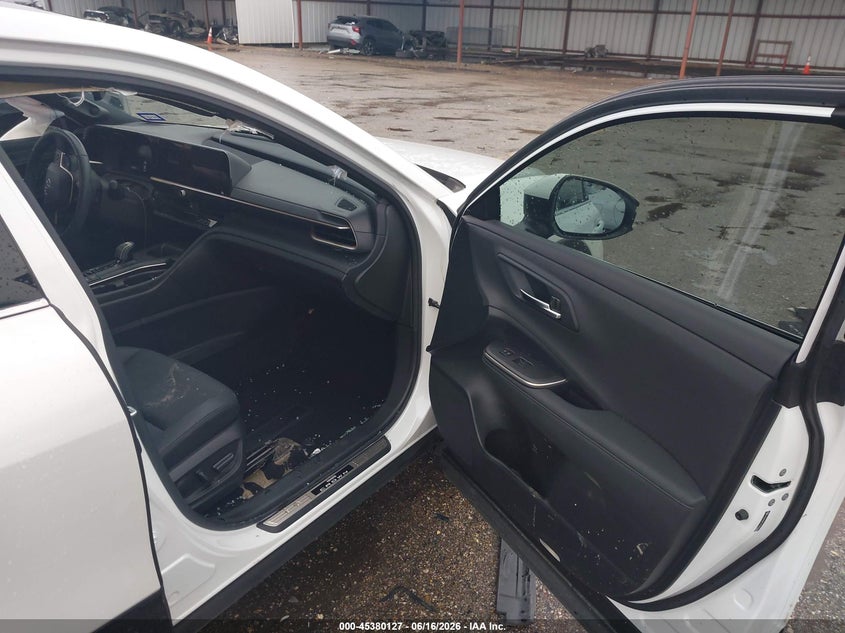 2023 Toyota Crown VIN JTDAAAAF2P3017658 IAAI salvage auction — LEFT SIDE, Salvage (Texas), sold $13,375 on 2026-07-08 (photo 5)