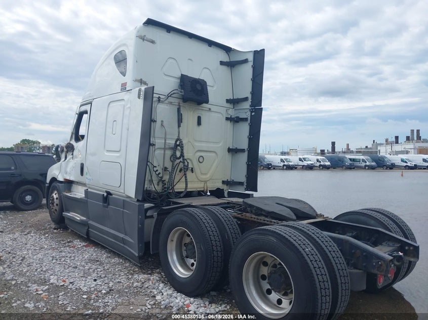 2022 Freightliner New cascadia 126 VIN 3AKJHHDR1NSNA7802 IAAI salvage auction — ROLLOVER, Salvage (Indiana), sold $27,250 on 2026-09-16 (photo 3)
