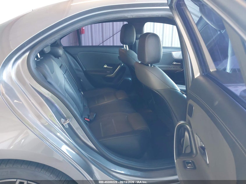 2019 Mercedes-benz A-klasse VIN WDD3G4EBXKW001222 IAAI salvage auction — RIGHT FRONT, Salvage Title, sold $8,300 on 2026-07-21 (photo 8)