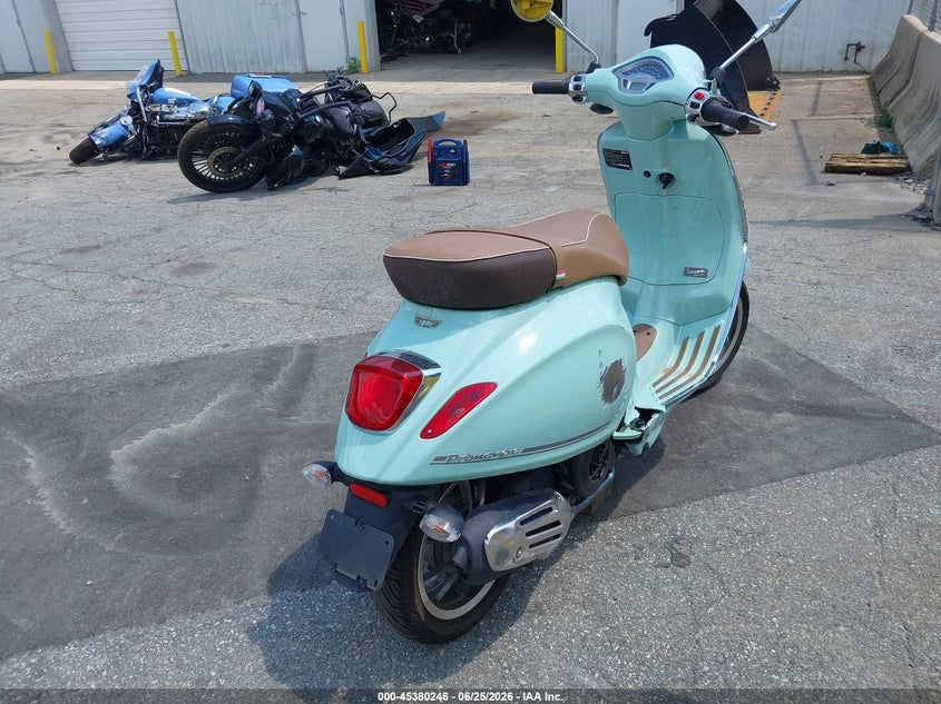 2023 Vespa - VIN ZAPM818G5P5908621 IAAI salvage auction — RIGHT FRONT, Salvage (North Carolina), sold $400 on 2026-07-16 (photo 4)