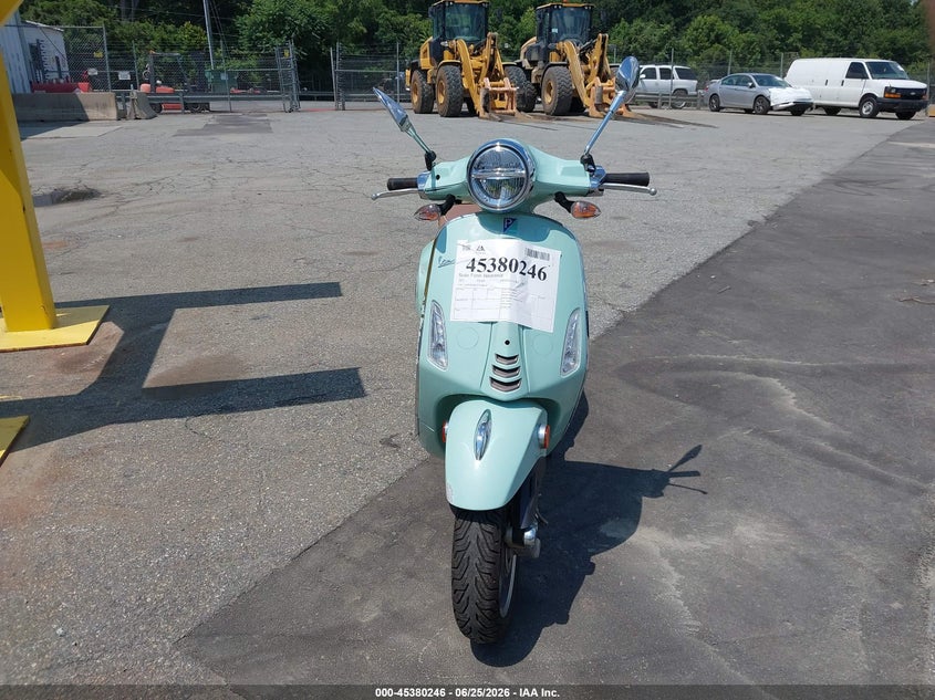2023 Vespa - VIN ZAPM818G5P5908621 IAAI salvage auction — RIGHT FRONT, Salvage (North Carolina), sold $400 on 2026-07-16 (photo 5)