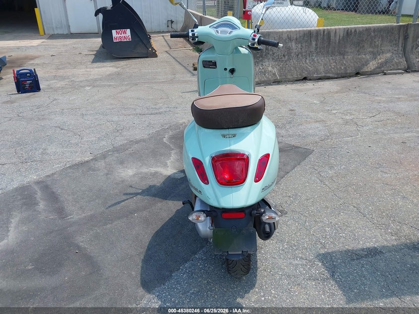 2023 Vespa - VIN ZAPM818G5P5908621 IAAI salvage auction — RIGHT FRONT, Salvage (North Carolina), sold $400 on 2026-07-16 (photo 6)