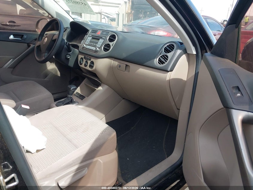 2009 Volkswagen Tiguan VIN WVGAV75N89W523436 IAAI salvage auction — NORMAL WEAR, Original (Texas), sold $175 on 2026-07-14 (photo 5)