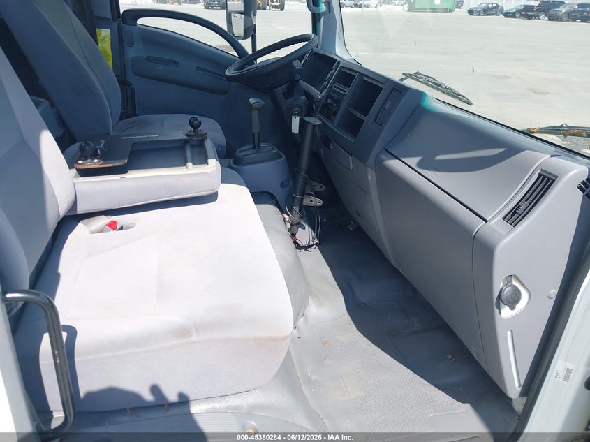 2016 Isuzu Npr hd VIN 54DC4W1B1GS801180 IAAI salvage auction — NORMAL WEAR, Clear (Florida), sold $3,150 on 2026-07-27 (photo 6)