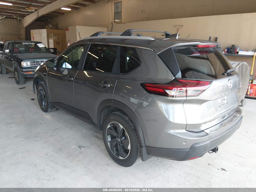 2024 Nissan Rogue VIN 5N1BT3BA5RC707450 IAAI salvage auction — FRONT END, Wait Title, sold $7,800 on 2026-08-03 (photo 3)