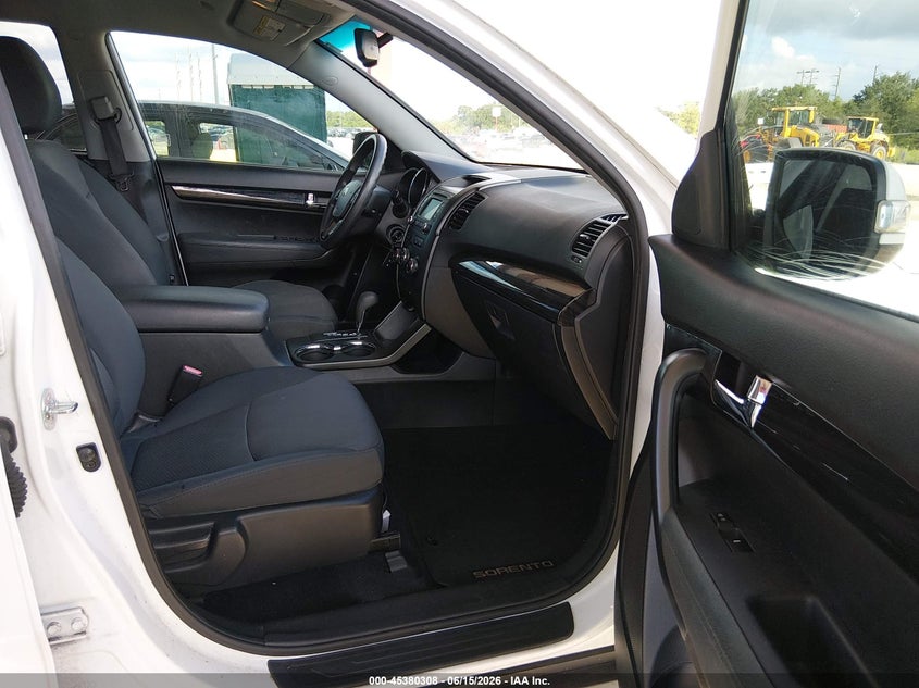 2013 Kia Sorento VIN 5XYKT3A69DG377821 IAAI salvage auction — NORMAL WEAR, Clear (Florida), sold $950 on 2026-07-14 (photo 5)