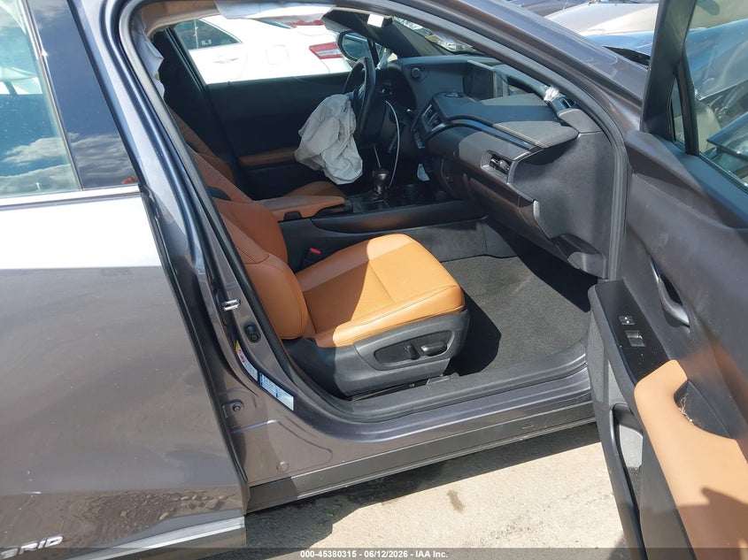 2019 Lexus Ux VIN JTHU9JBH4K2005286 IAAI salvage auction — FRONT END, Salvage Title, sold $2,050 on 2026-07-30 (photo 5)
