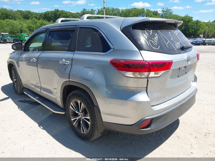 2017 Toyota Highlander VIN 5TDBZRFH8HS391150 IAAI salvage auction — FRONT END, Salvage (Massachusetts), sold $7,150 on 2026-07-21 (photo 3)