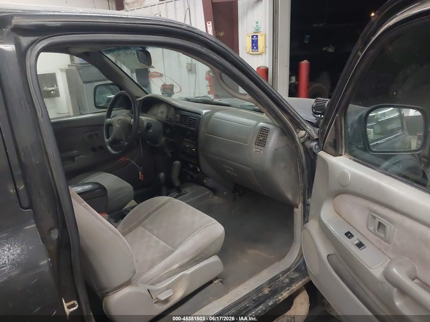 2004 Toyota Tacoma VIN 5TEHN72N64Z324274 IAAI salvage auction — SIDE, Salvage (Arizona), sold $2,700 on 2026-07-21 (photo 5)