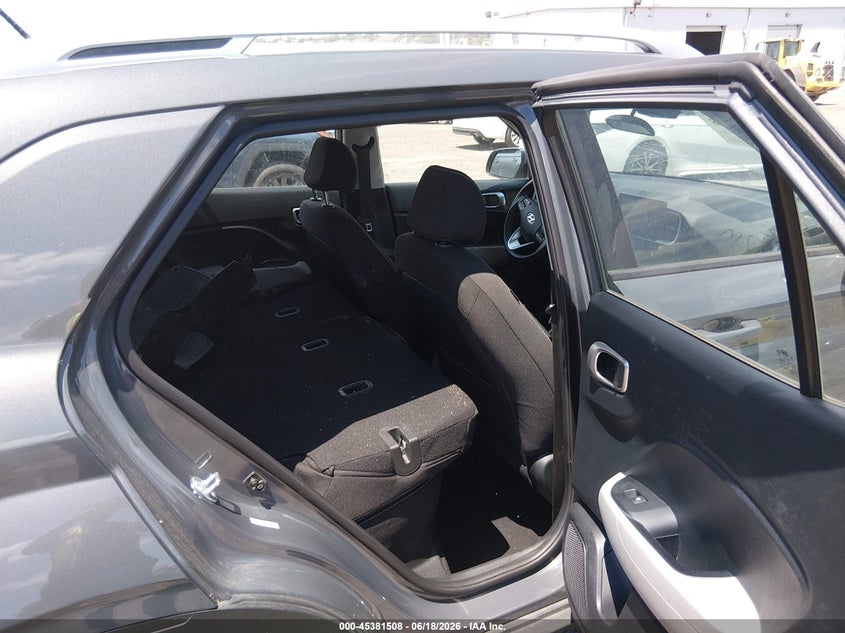 2025 Hyundai Venue VIN KMHRC8A38SU392674 IAAI salvage auction — FRONT END, Salvage Title, sold $4,575 on 2026-07-17 (photo 8)