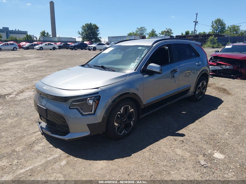 2023 Kia Niro VIN KNDCR3L19P5053639 IAAI salvage auction — LEFT FRONT, Salvage Title, sold $2,550 on 2026-07-24 (photo 2)