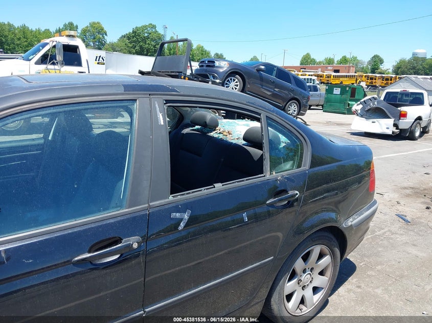 1999 BMW 3 series VIN WBAAM3334XFP62347 IAAI salvage auction — STORM DAMAGE, Salvage (North Carolina), sold $425 on 2026-07-16 (photo 6)