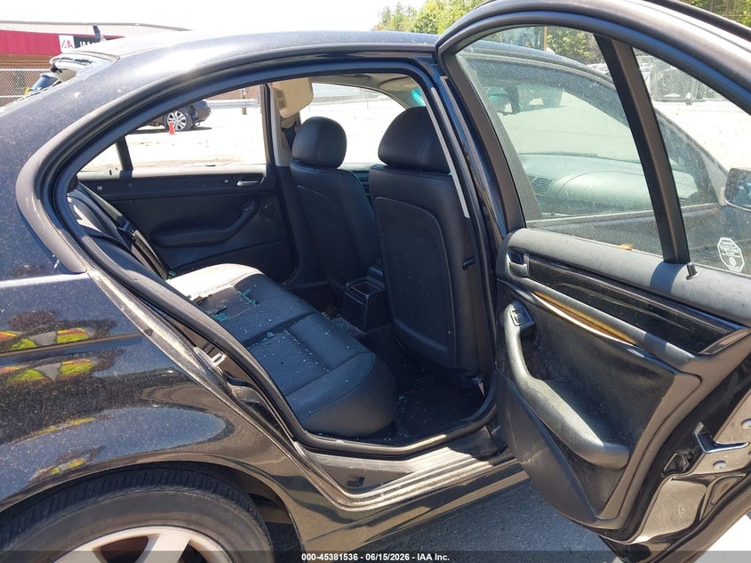 1999 BMW 3 series VIN WBAAM3334XFP62347 IAAI salvage auction — STORM DAMAGE, Salvage (North Carolina), sold $425 on 2026-07-16 (photo 8)
