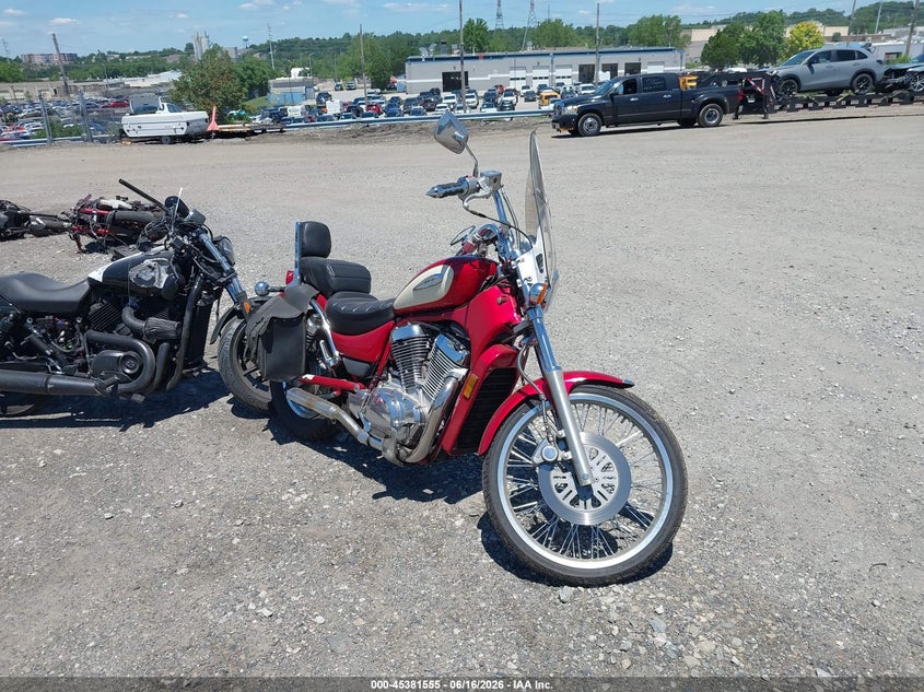 1998 Suzuki Vs800 VIN JS1VS52A4W2101228 IAAI salvage auction — NORMAL WEAR, Clear (Pennsylvania), sold $100 on 2026-07-17 (photo 1)